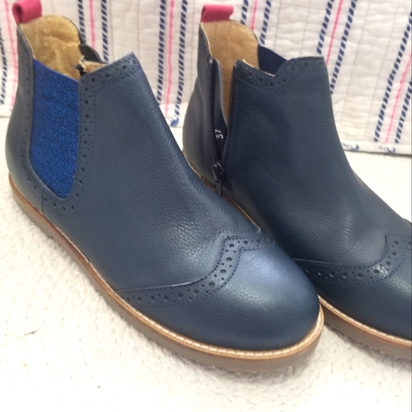 Mini Boden Shoes - Wingtip zip up leather Chelsea boots Mini Boden